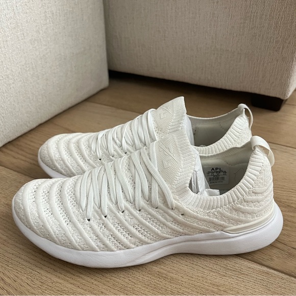 APL Techloom Wave Sneakers in White/White - Picture 8 of 12
